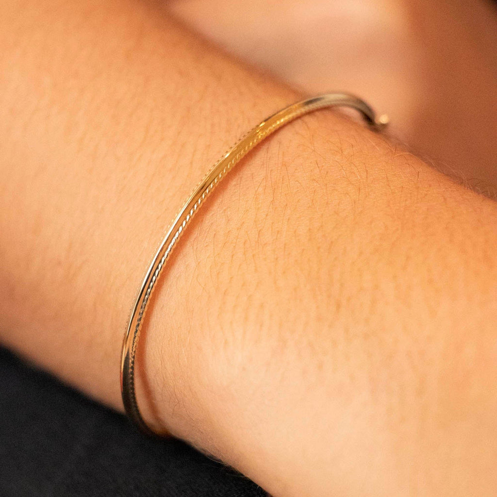 9ct Yellow Gold 6mm Patterned-Edge Bangle - Regarde Jewellers